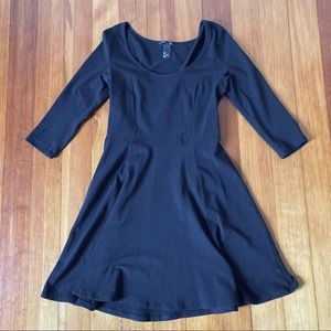 H&M Scoop Neck 3/4 Sleeve A-line Dress - Black